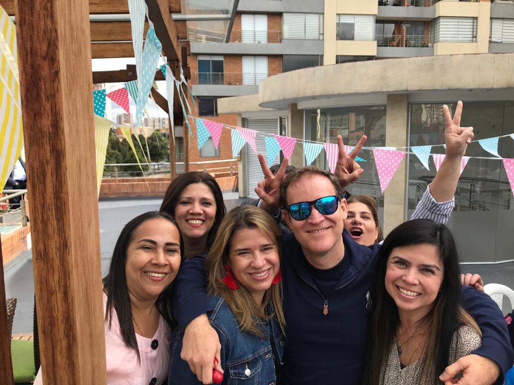 Marlena Díaz, Luisa Peñaranda, Alejandra Liévano, Juan Fernando Muñoz y Ángela Díaz.